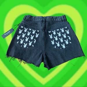 BRAND NEW PLAYBOY BUNNY BLACK JEAN SHORTS size 25